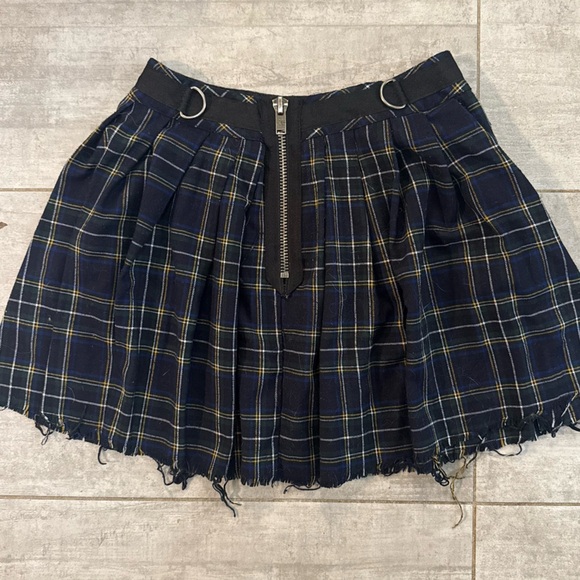 Plaid Mini Skirt - Picture 2 of 3